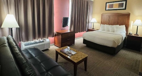 Best Western PLUS Hannaford Inn & Suites - image 26