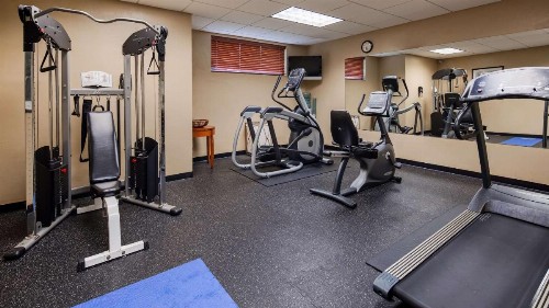 Best Western PLUS Hannaford Inn & Suites - image 7