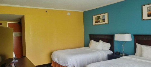 Fairfield Inn & Suites Cincinnati North/Sharonville - image 4