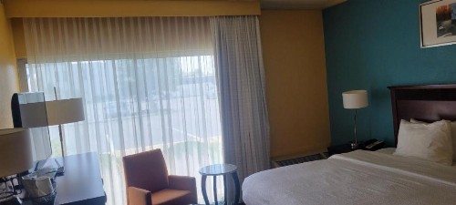 Fairfield Inn & Suites Cincinnati North/Sharonville - image 6