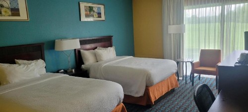 Fairfield Inn & Suites Cincinnati North/Sharonville - image 7