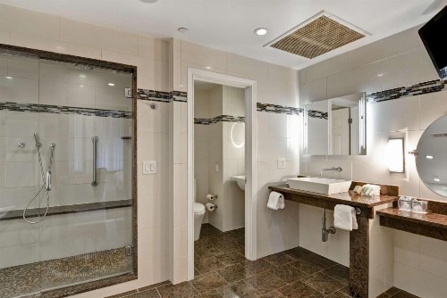 Curio Collection by Hilton The Cincinnatian Hotel - image 23