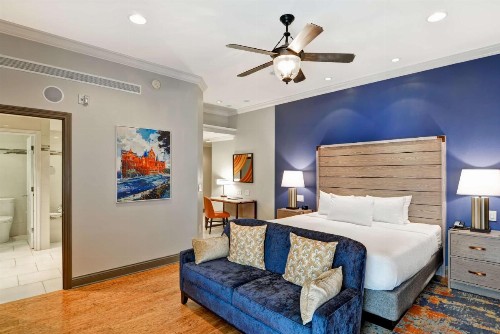 Curio Collection by Hilton The Cincinnatian Hotel - image 9