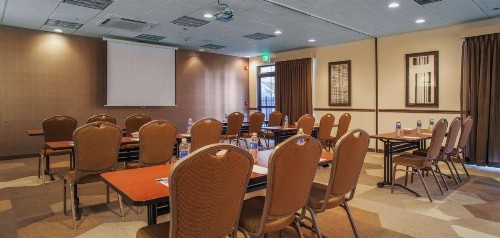 Hyatt Place Cincinnati Blue Ash - image 15