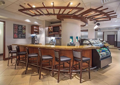 Hyatt Place Cincinnati Blue Ash - image 2