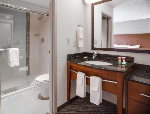 Hyatt Place Cincinnati Blue Ash - image 8