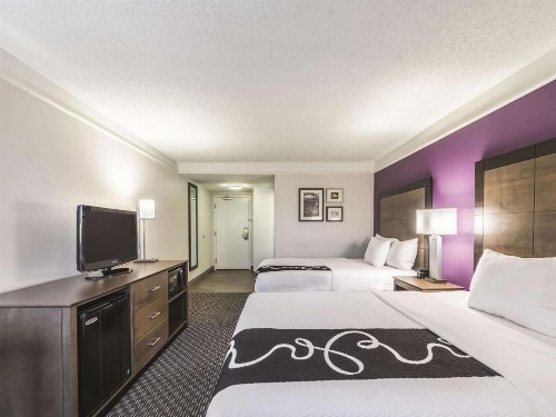 La Quinta by Wyndham Cincinnati Sharonville - image 15