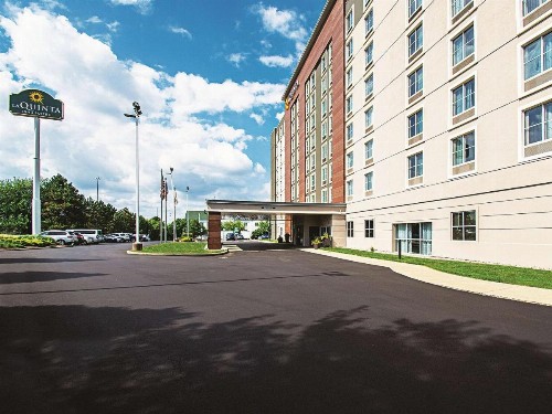 La Quinta by Wyndham Cincinnati Sharonville - image 17