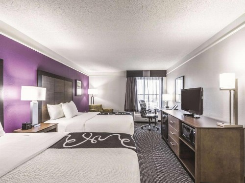 La Quinta by Wyndham Cincinnati Sharonville - image 22