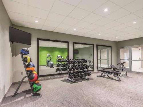 La Quinta by Wyndham Cincinnati Sharonville - image 30