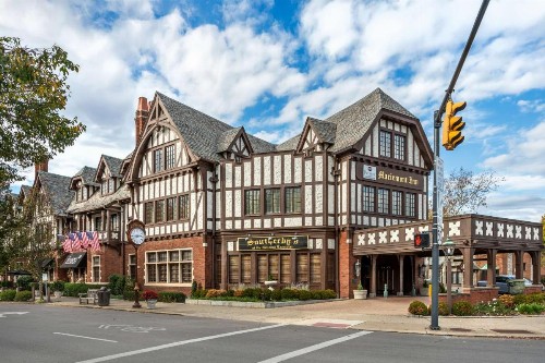 Best Western Premier Mariemont Inn - image 42