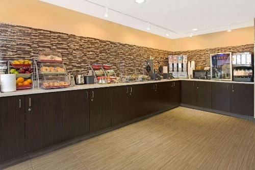 Hawthorn Suites by Wyndham Cincinnati/Sharonville - image 6