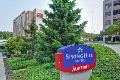 SpringHill Suites by Marriott Cincinnati Midtown - image 17
