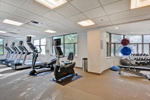 SpringHill Suites by Marriott Cincinnati Midtown - image 21