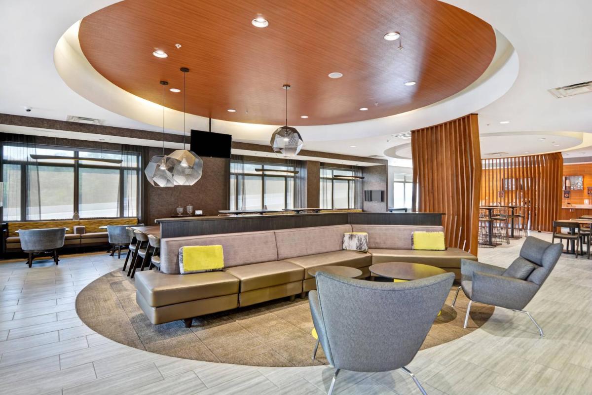 SpringHill Suites by Marriott Cincinnati Midtown - image 5