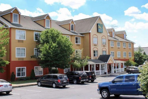 Quality Inn & Suites Cincinnati Sharonville - image 2