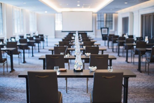 Renaissance Cincinnati Downtown Hotel - image 34