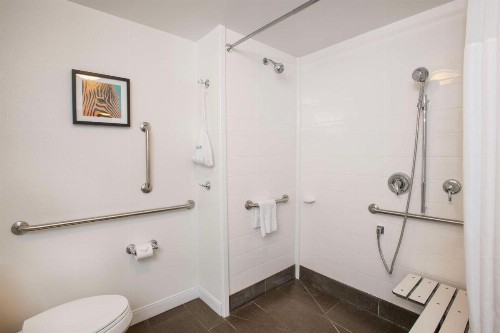 Hampton Inn & Suites - Cincinnati/Kenwood OH - image 9