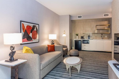 Holiday Inn Hotel & Suites Cincinnati Downtown an IHG Hotel - image 4
