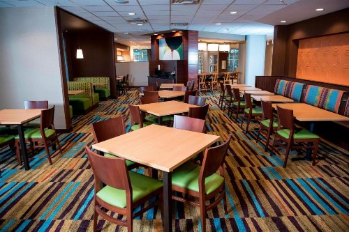 Fairfield Inn & Suites by Marriott Cincinnati Uptown/University Area - image 16