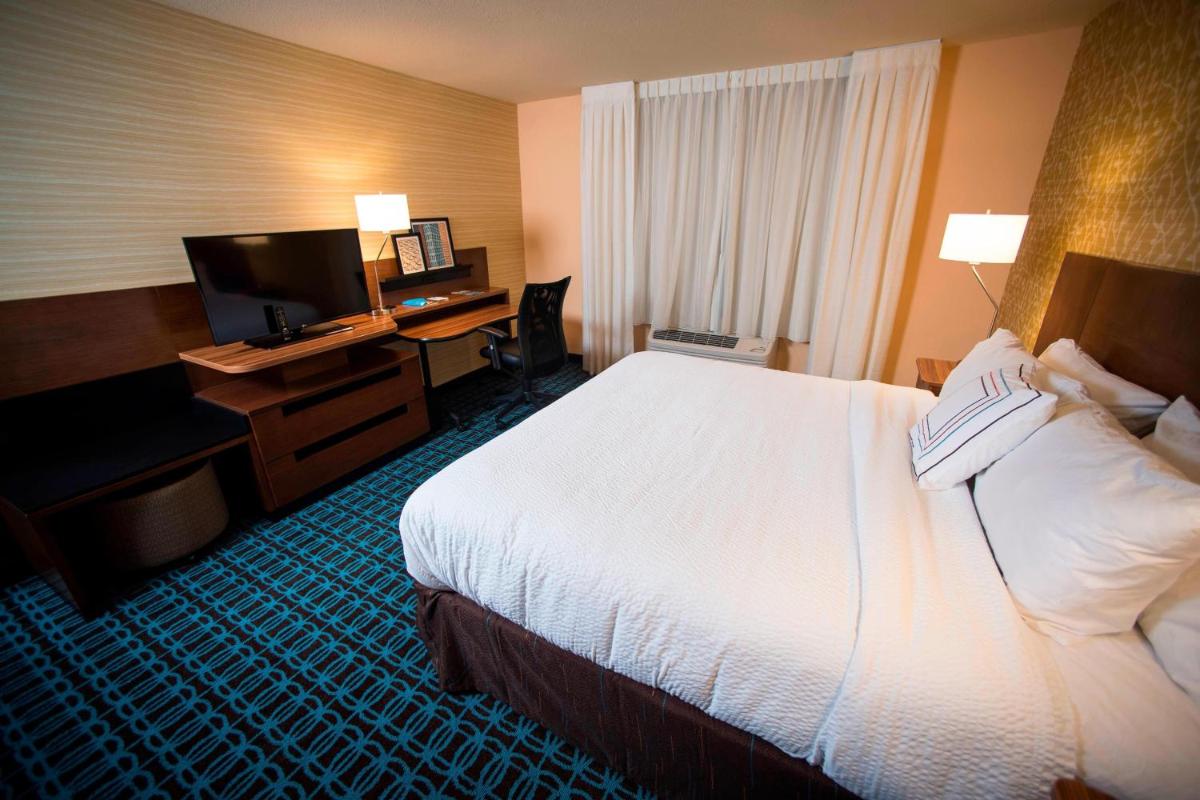Fairfield Inn & Suites by Marriott Cincinnati Uptown/University Area - image 7