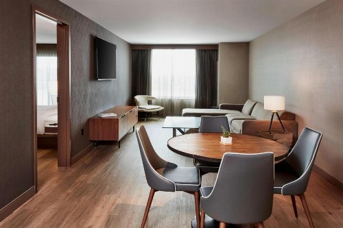 AC Hotel by Marriott Cincinnati at The Banks - image 26