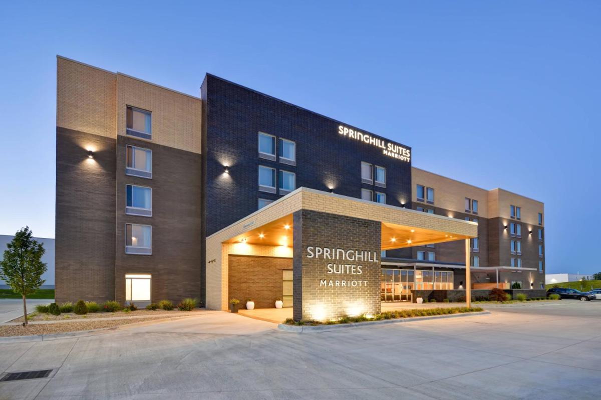 SpringHill Suites by Marriott Cincinnati Blue Ash - main image