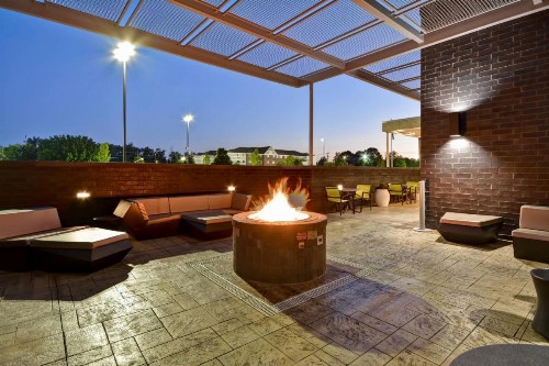 SpringHill Suites by Marriott Cincinnati Blue Ash - image 20