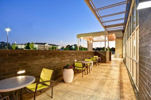 SpringHill Suites by Marriott Cincinnati Blue Ash - image 21