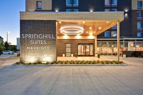 SpringHill Suites by Marriott Cincinnati Blue Ash - image 24