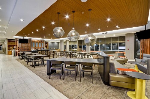 SpringHill Suites by Marriott Cincinnati Blue Ash - image 6