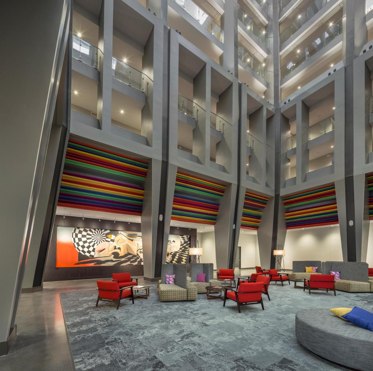 The Summit Hotel - main image