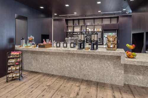The Summit Hotel - image 13