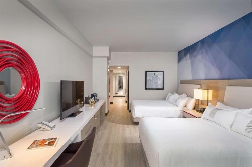 The Summit Hotel - image 18