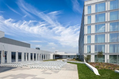 The Summit Hotel - image 32
