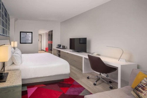 The Summit Hotel - image 35