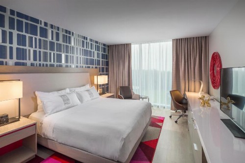 The Summit Hotel - image 6