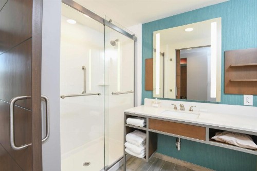 Hilton Garden Inn Cincinnati Midtown - image 25