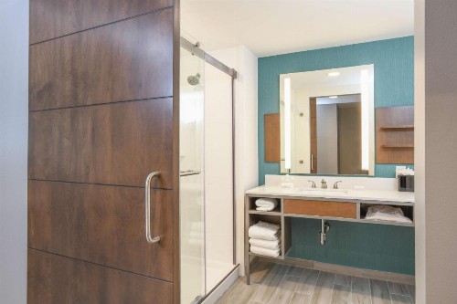 Hilton Garden Inn Cincinnati Midtown - image 26