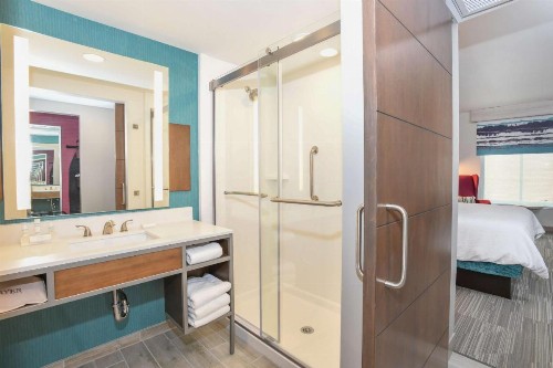 Hilton Garden Inn Cincinnati Midtown - image 28