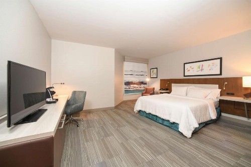 Hilton Garden Inn Cincinnati Midtown - image 29