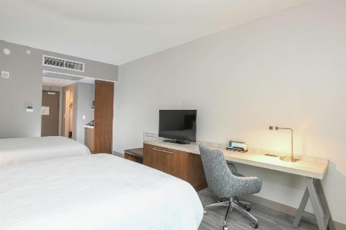 Hilton Garden Inn Cincinnati Midtown - image 6
