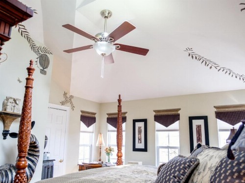 Gaslight Bed & Breakfast - image 24