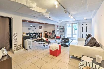 Contemporary Cincinnati Apt with WiFi Near Kenwood! - image 16