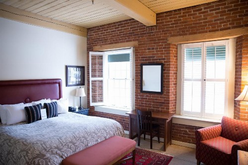Common Man Inn & Restaurant Claremont - image 11