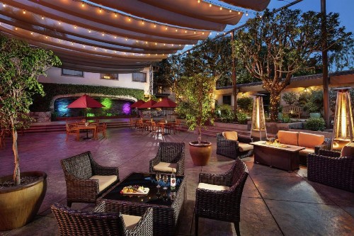 DoubleTree by Hilton Claremont - image 30