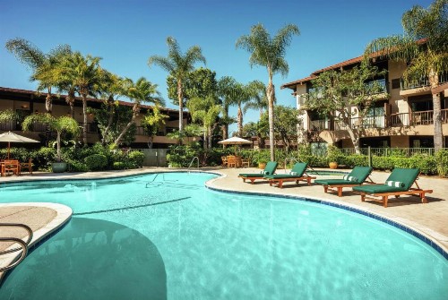 DoubleTree by Hilton Claremont - image 43