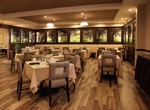DoubleTree by Hilton Claremont - image 46