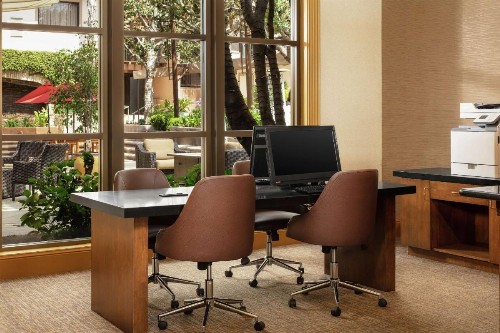 DoubleTree by Hilton Claremont - image 50