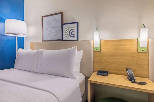 Comfort Inn Clarks Summit - image 16